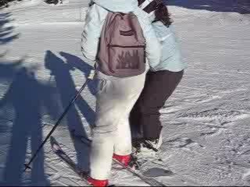 Mona ski - by claire