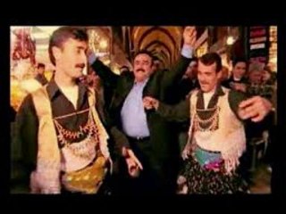 Bülent Serttaş öptüm şekerlendide yar