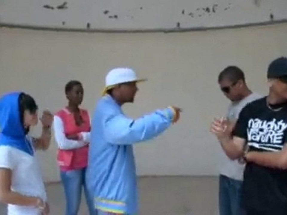 Kenzy et Rafya "OTANTIK" CLIP