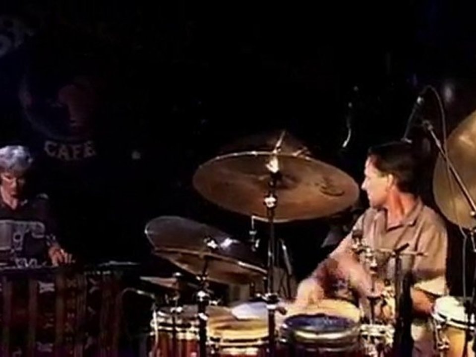 Hadouk Trio (Live in Satellit Café (Paris)-14-Loukoumotive