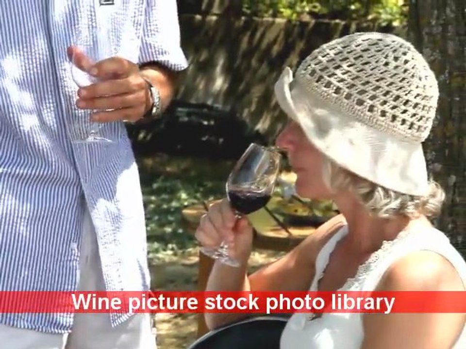 [E] Domaine Duseigneur part 1, farming the vineyards w ...