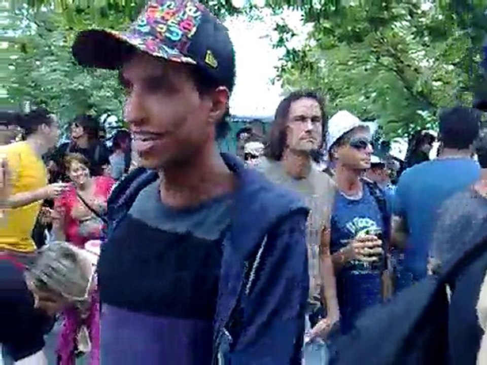 art of etienne [rainer] opens streetparade 2010 love mobiles