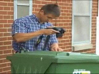 Reportage :  Woman wakes up to find intruder in her bed