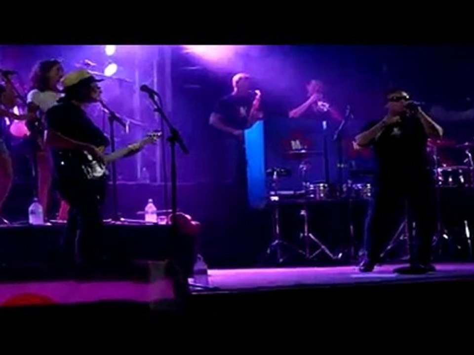 Mister Cover - Hastiere - Intro Let me entertain you