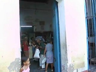 CUBA : Commerce à Trinidad