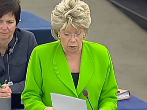 En dépit des critiques, la France renvoie 250 Roms de plus