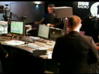 Sneak peek at Robbie and Gary's single 'Shame'