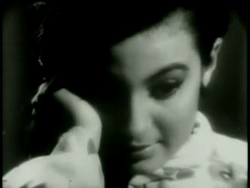 Aap Ke Haseen Rukh Pe Aaj Naya Noor Hai