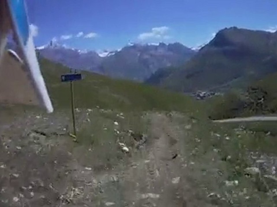 Jump Around - DH Tignes