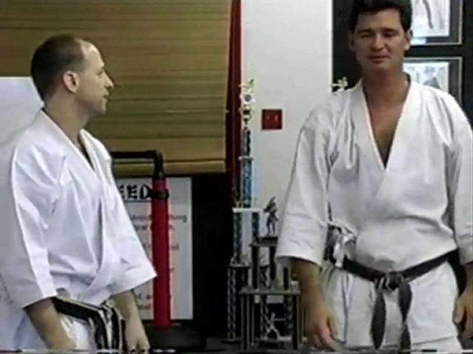 Elbow Lock with Proper Frame