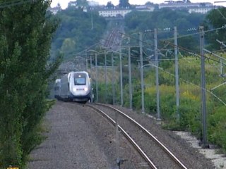 TGV sur la LGV Sud-Est en direction de Paris