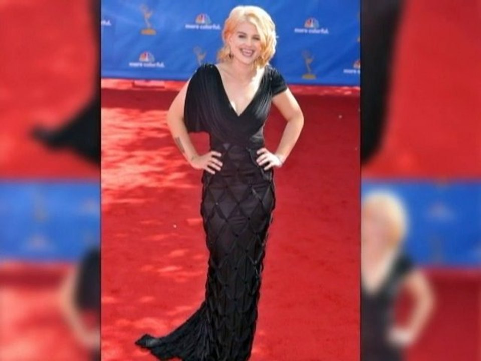 SNTV - Kelly Osbourne, what a doll!