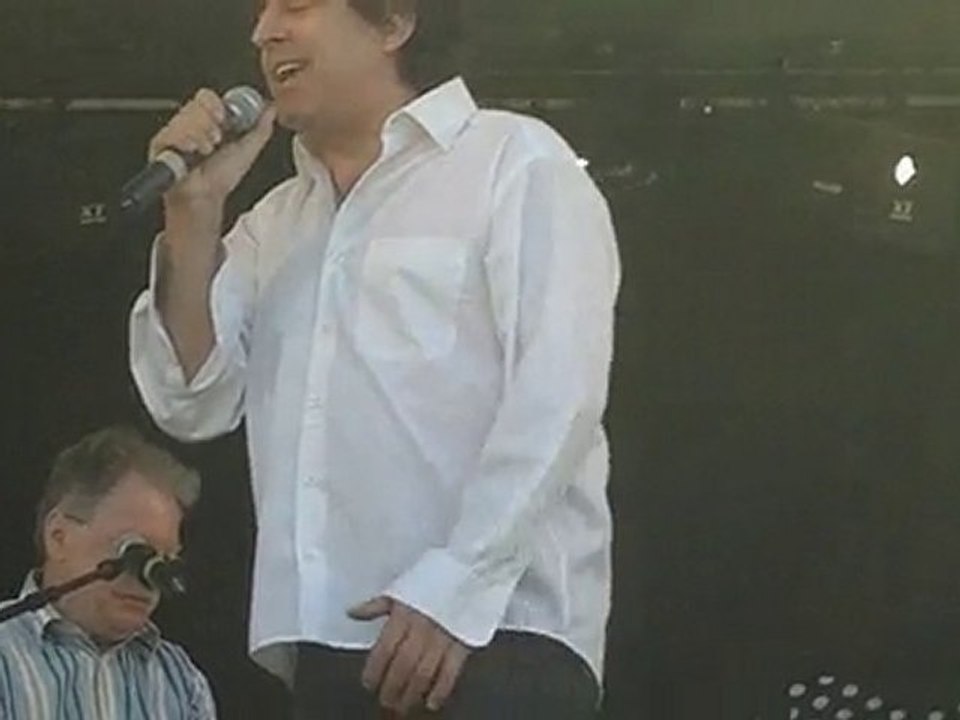 CONCERT DE CLAUDE BARZOTTI A ECAILLON LE 16-05-2010