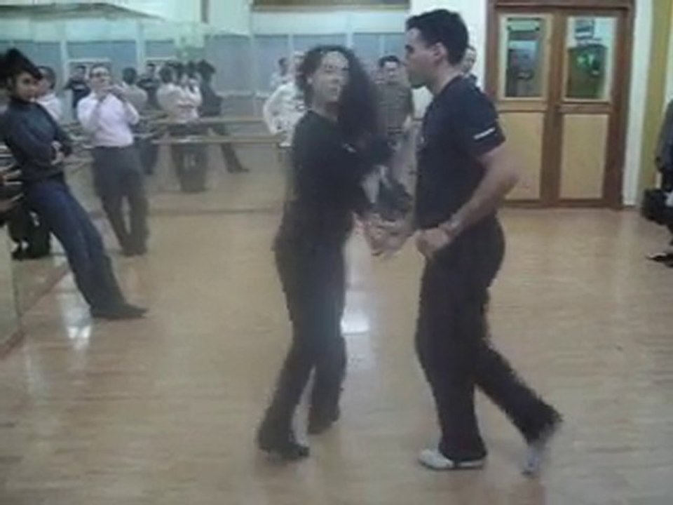 Salsa On 2 - Cours de Salsa avec Ilham & Fabien (MDS)