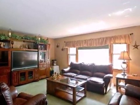 Homes for Sale - 2208 Mulberry Ct - West Bend, WI 53090 - Co