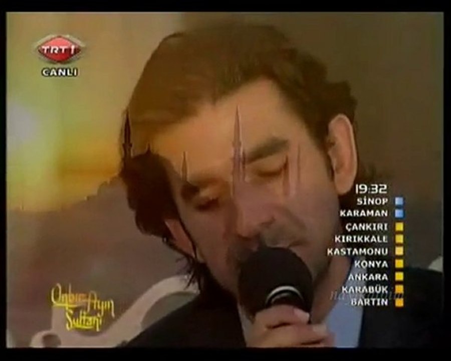 Serdar Tuncer O geliyor Mevlana şiiri 2010 TRT