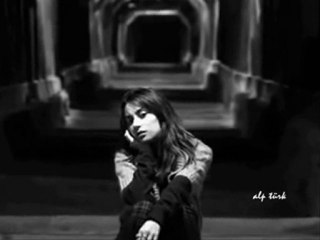 unutmak istiyorum-naşide göktürk