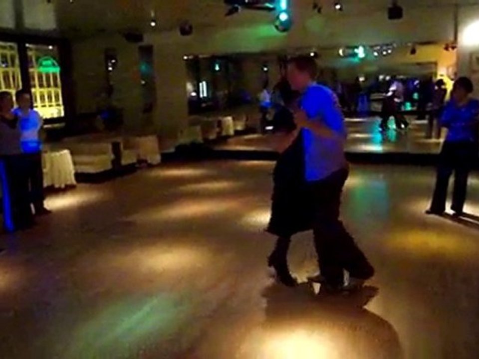 FreeSwingDanceLessons.com : Dan and Gaby Balboa Combos in Mu