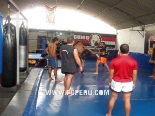 Seminario de Muay Thai: Make - Contra ataque Patada Frontal