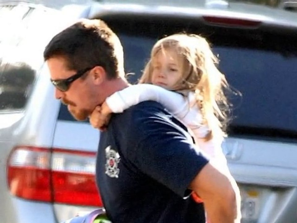 SNTV - Top Shots: Celebrity Fathers