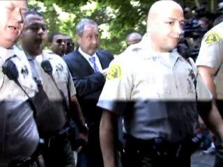 Download Video: SNTV - Chris Brown pleads guilty