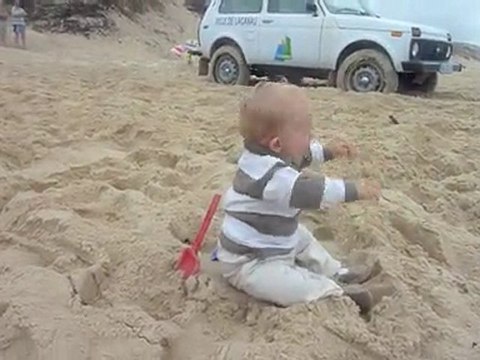 20100811 Romain à la plage 1 Lacanau