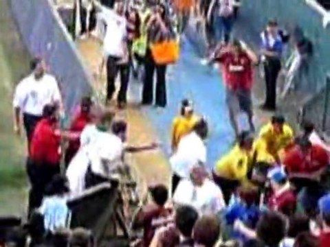 SNTV - Swing it like Beckham