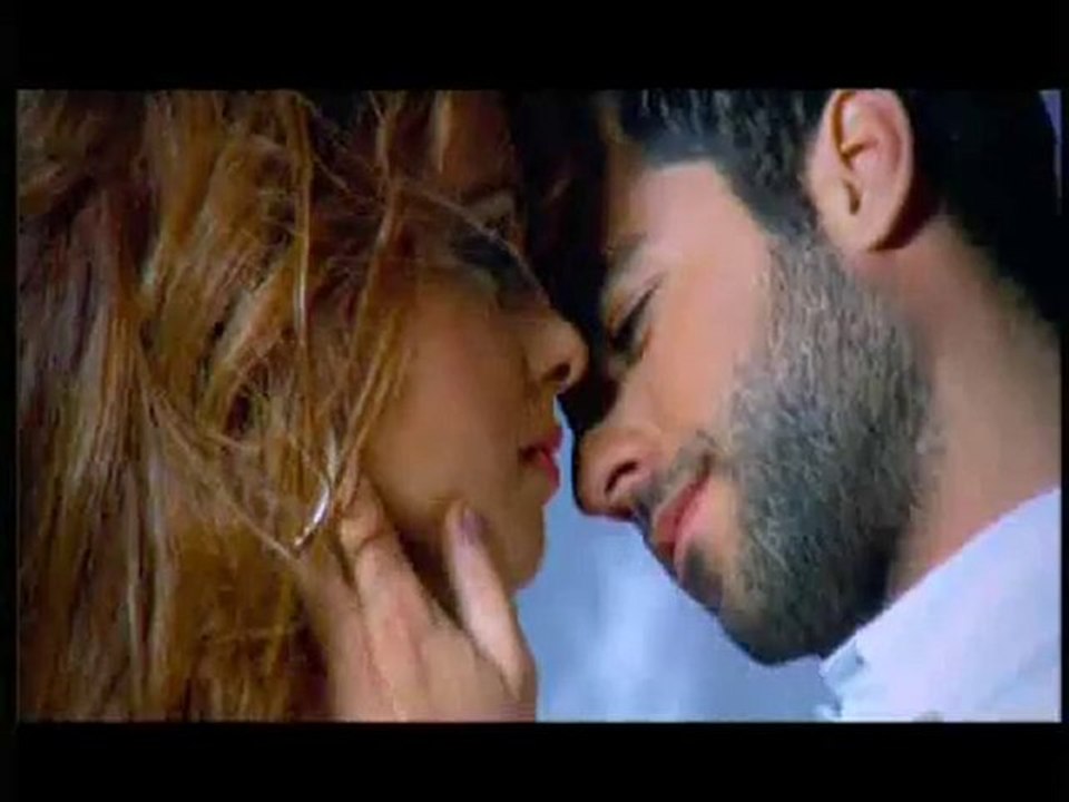 Γιώργος Χρήστου- Παίζεις με τον πόνο μου