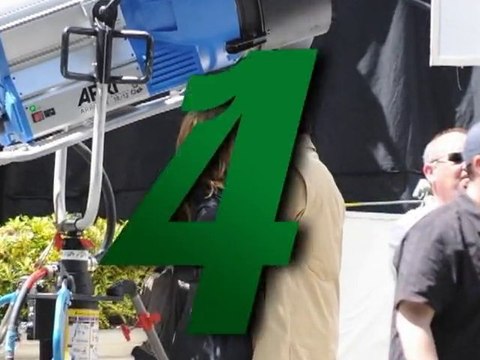 SNTV - Splash 7: Best set kiss