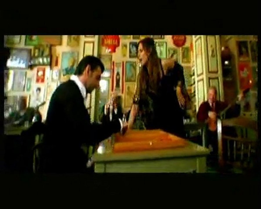 Έλλη Κοκκλινου & Θάνος Πετρέλης- Αδιάφορος