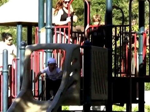 SNTV - Posh and Becks