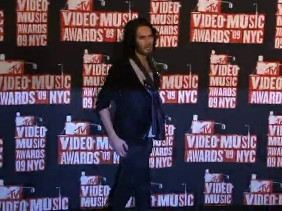 SNTV - Latest celebrity gossip