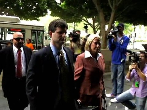 SNTV - Anna Nicole's pharm suicide