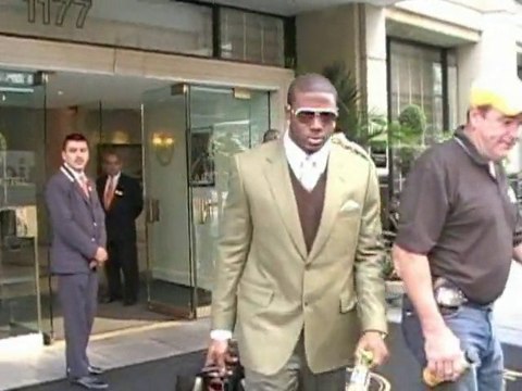 SNTV - Kim and Reggie shacking up?