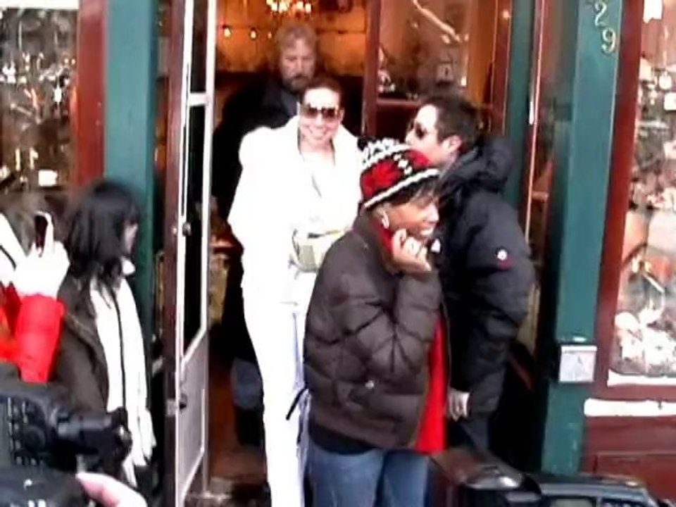 SNTV - Latest celebrity gossip