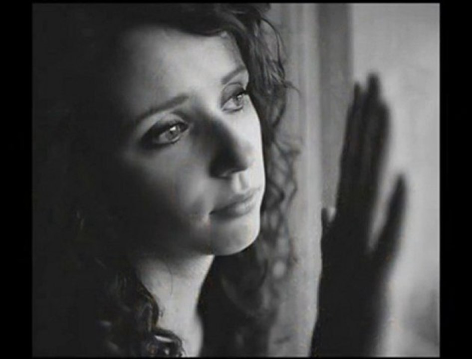 yasemin göksu - aldı gitti neyim var neyim yoksa...