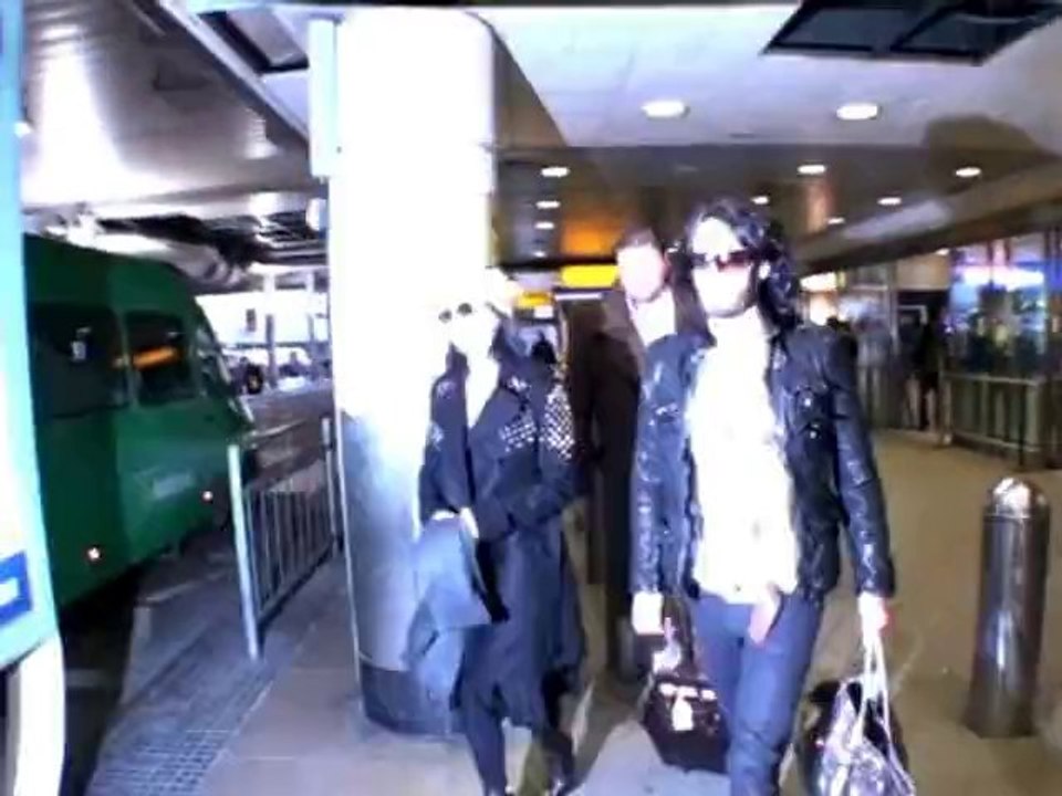 SNTV - Katy Perry preggers?