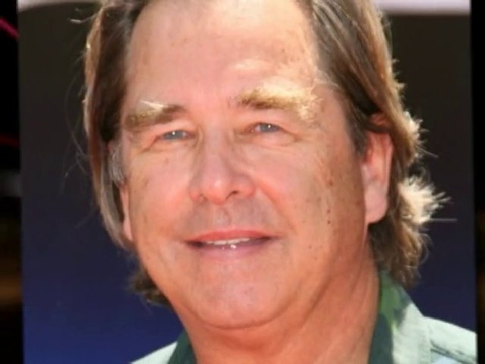 SNTV - Clooney Descends on Hawaii