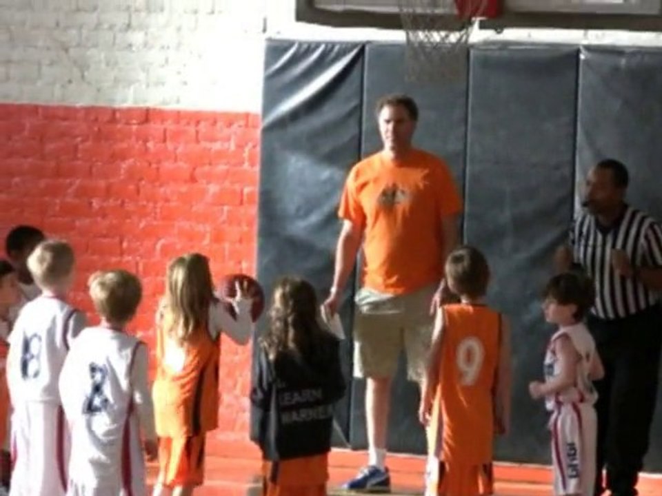 SNTV - Celebs with balls