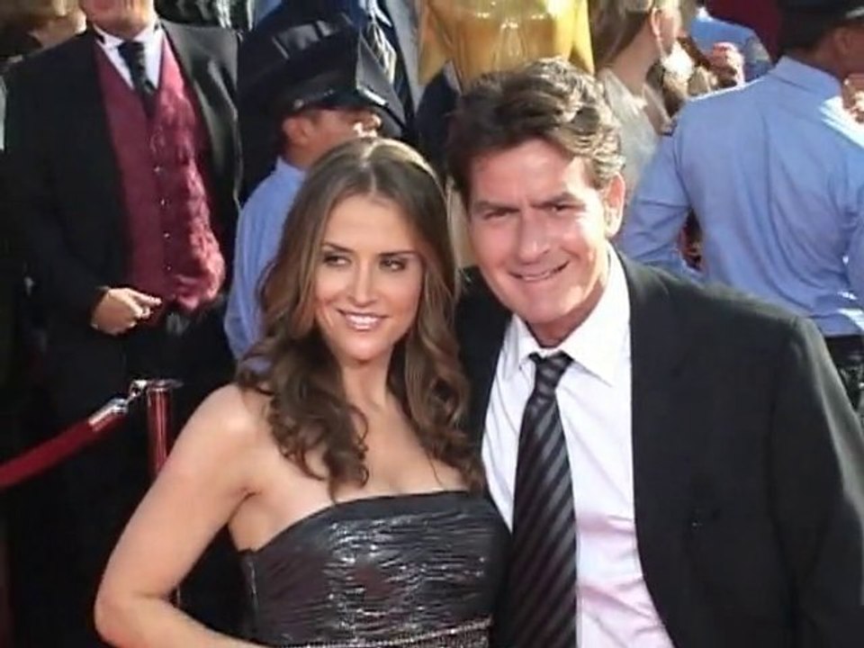 SNTV - Brooke Mueller checks into rehab