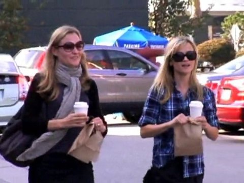 SNTV- Celebs get their morning fix