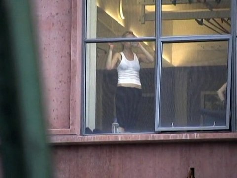 SNTV - Gwyneth's short shorts