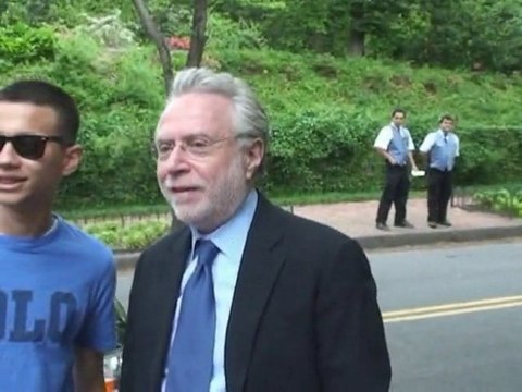 SNTV - Celebs at the White House