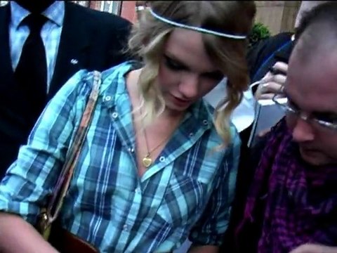 SNTV - Latest celebrity gossip