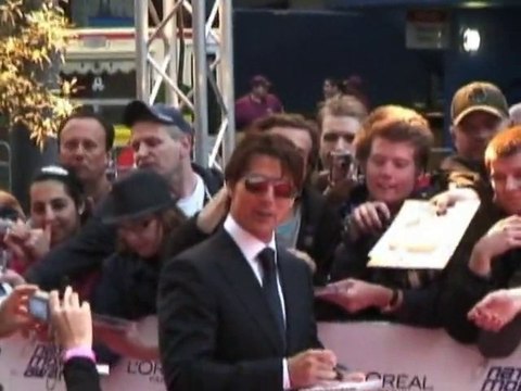 SNTV - Fans go crazy for Cruise