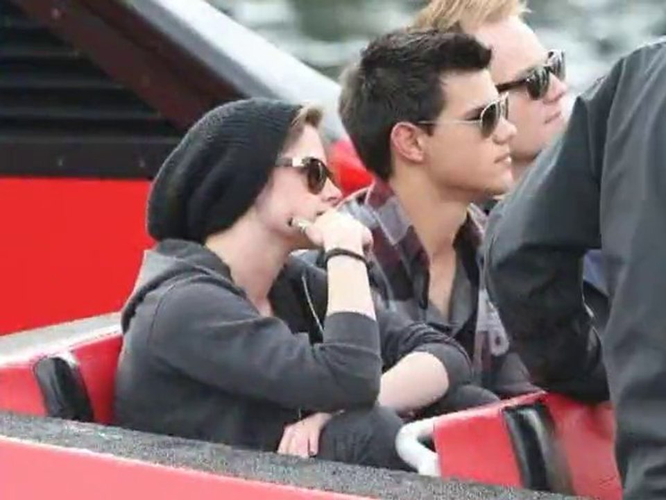 SNTV - Twilight goes down under