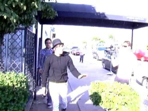 SNTV - Pete Wentz fête ses 30 ans