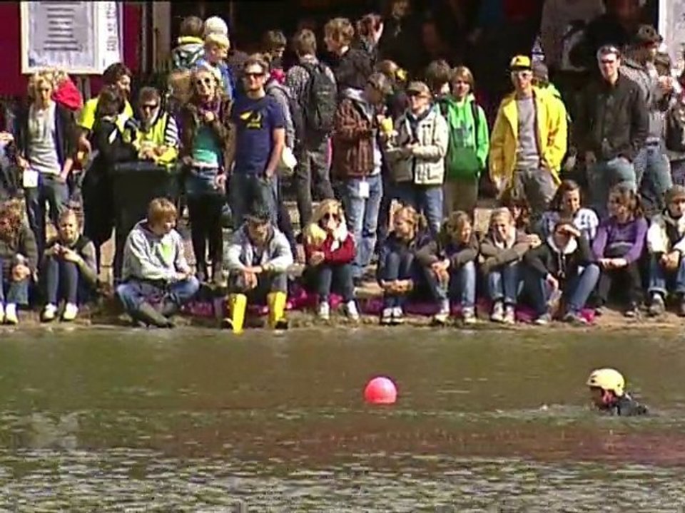 Telekom Playgrounds Hamburg - Wakeskate 4th Jan Grabski