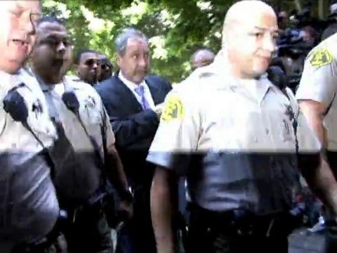 SNTV - Chris Brown plaide coupable