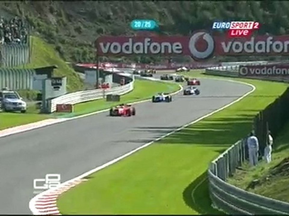 Charles Pic vs Oliver Turvey vs Michael Herck 2010 GP2 Rd08